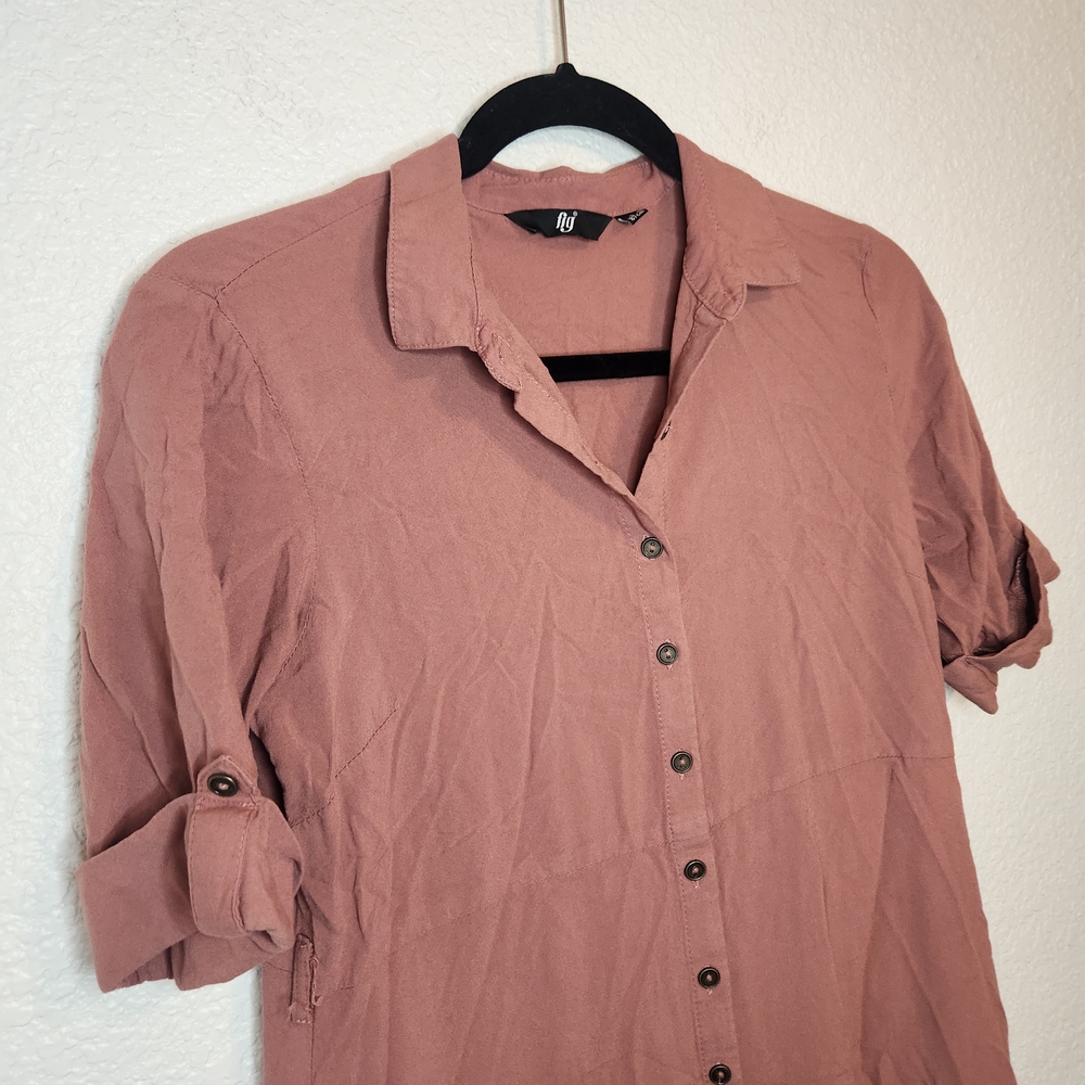 Figs Button-Front Shirt Dress in Dusty Rose - Picture 6 of 15